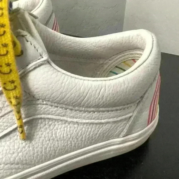 Vans Off the Wall Low Top Rainbow Slour Shop By Amirah Kassem Shoes W7/M5.5 - Picture 2 of 11